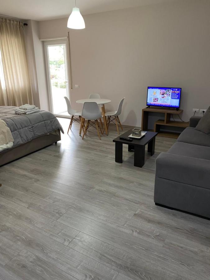 Apartamente Oslo Vlorë Εξωτερικό φωτογραφία